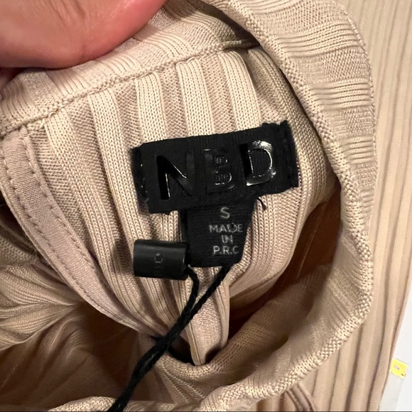 NWT NBD Ribbed Bodycon Cutout Back Dress Sz S - Picture 5 of 12